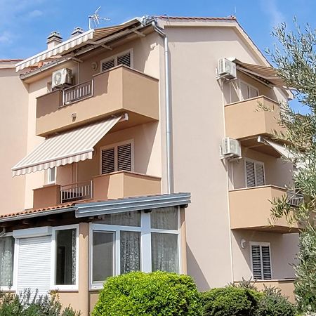 Rooms Magdalena Krk Крк Екстер'єр фото