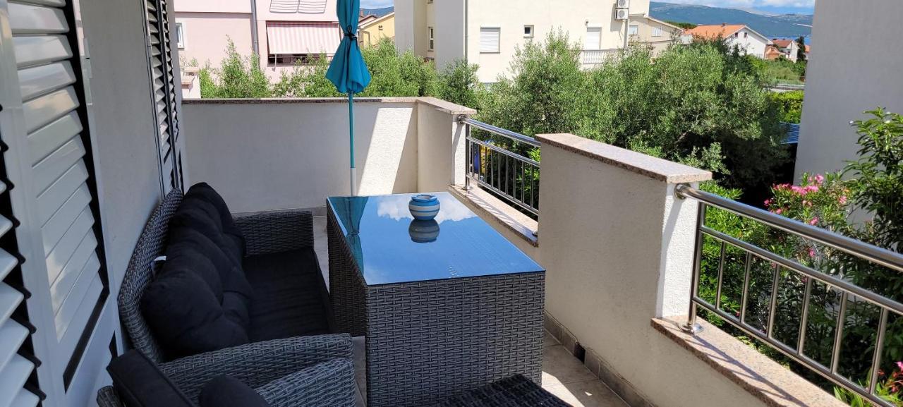 Rooms Magdalena Krk Крк Екстер'єр фото