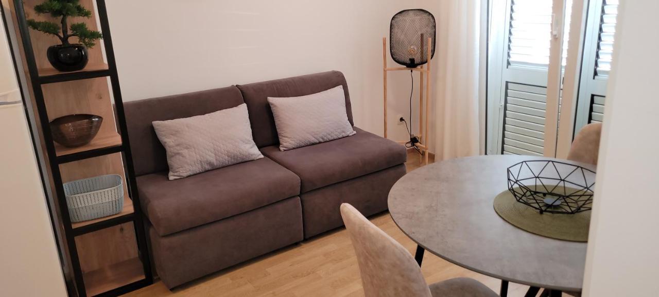 Rooms Magdalena Krk Крк Екстер'єр фото