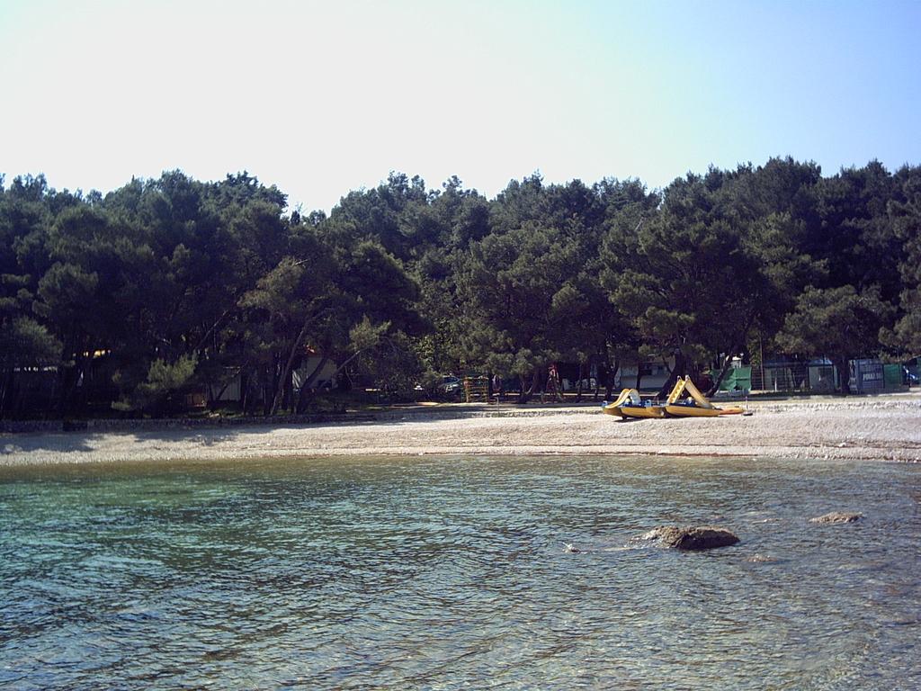 Rooms Magdalena Krk Крк Екстер'єр фото
