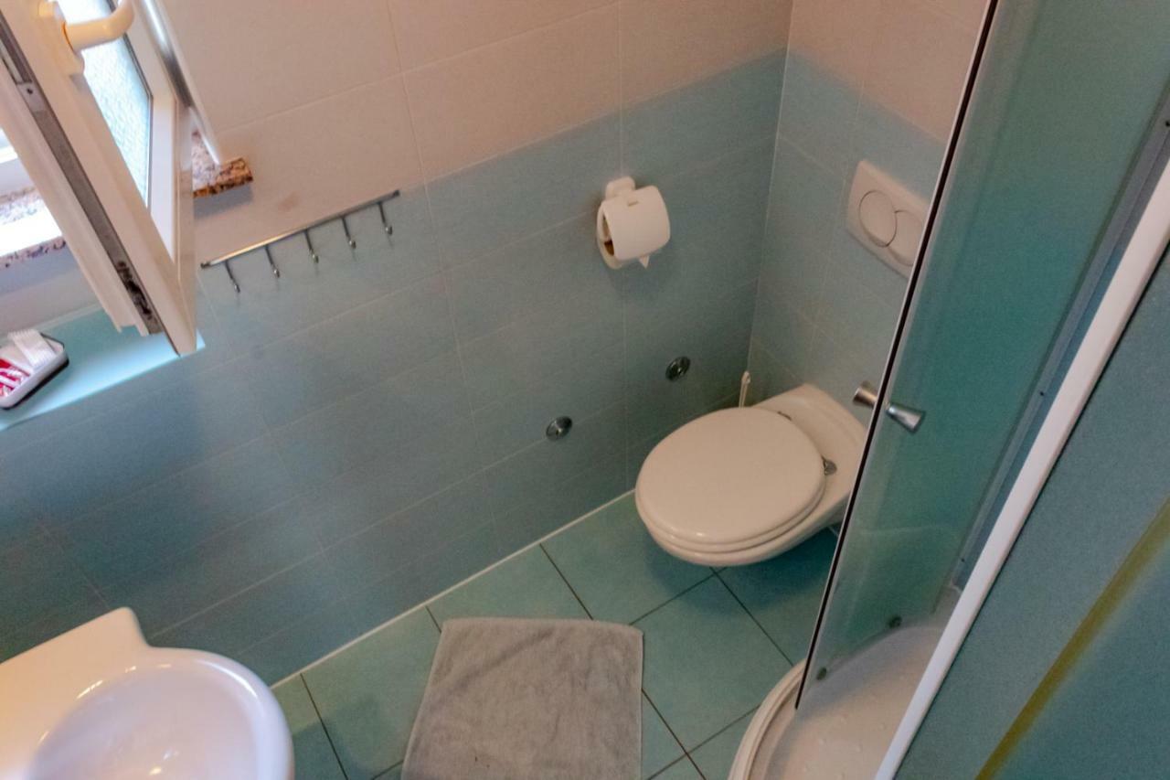 Rooms Magdalena Krk Крк Екстер'єр фото